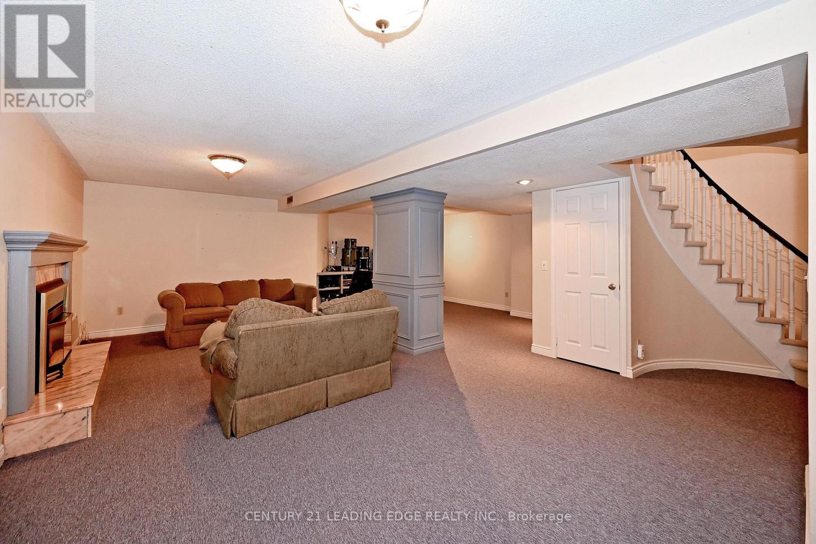 22 Amberwood Court, Markham, Ontario  L3R 9N1 - Photo 38 - N12875686