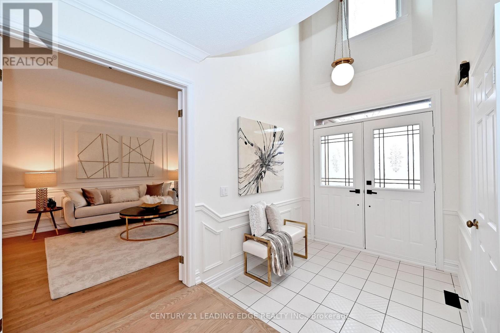 22 Amberwood Court, Markham, Ontario  L3R 9N1 - Photo 5 - N12875686