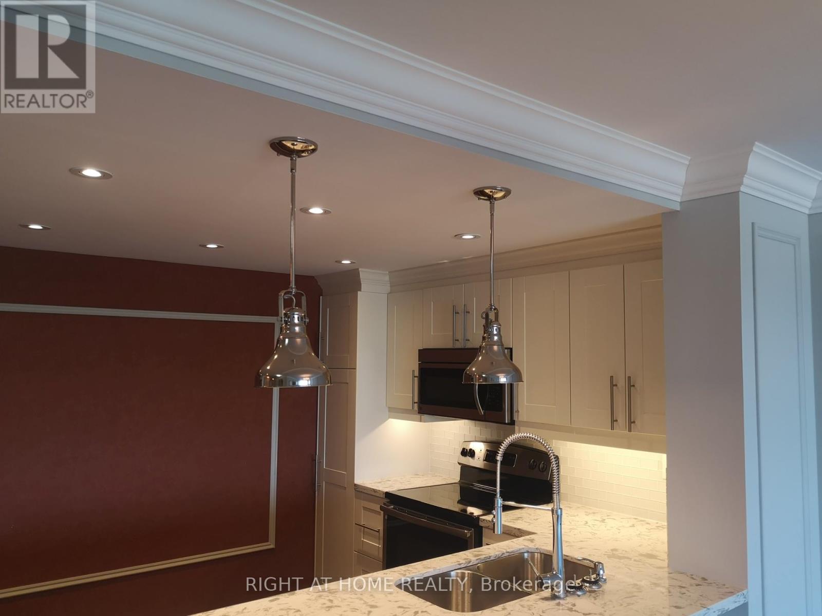 1102 - 7440 Bathurst Street, Vaughan, Ontario  L4J 7K8 - Photo 12 - N12875720