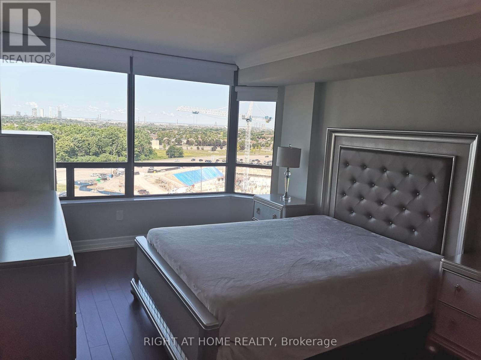 1102 - 7440 Bathurst Street, Vaughan, Ontario  L4J 7K8 - Photo 13 - N12875720