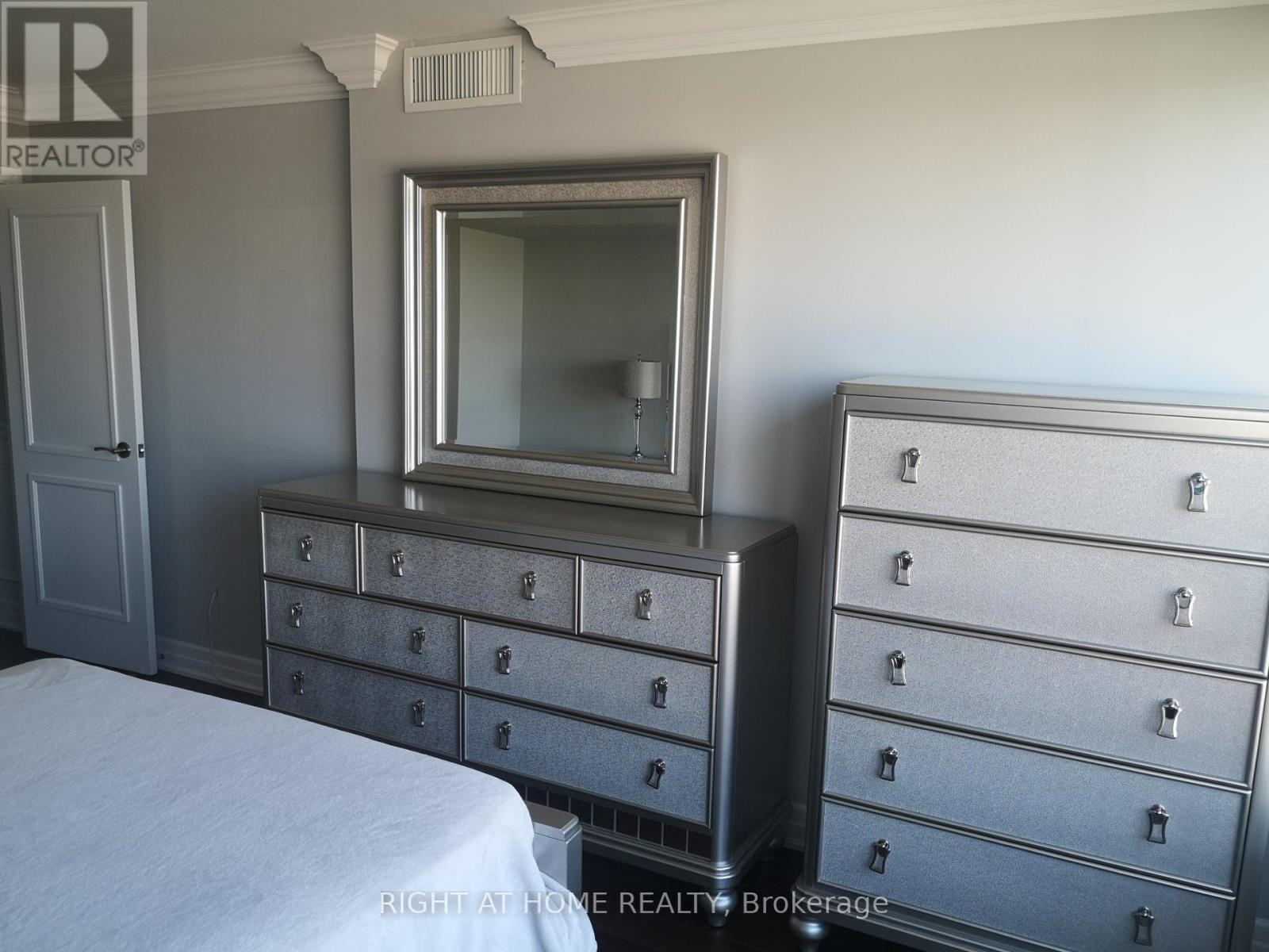 1102 - 7440 Bathurst Street, Vaughan, Ontario  L4J 7K8 - Photo 15 - N12875720