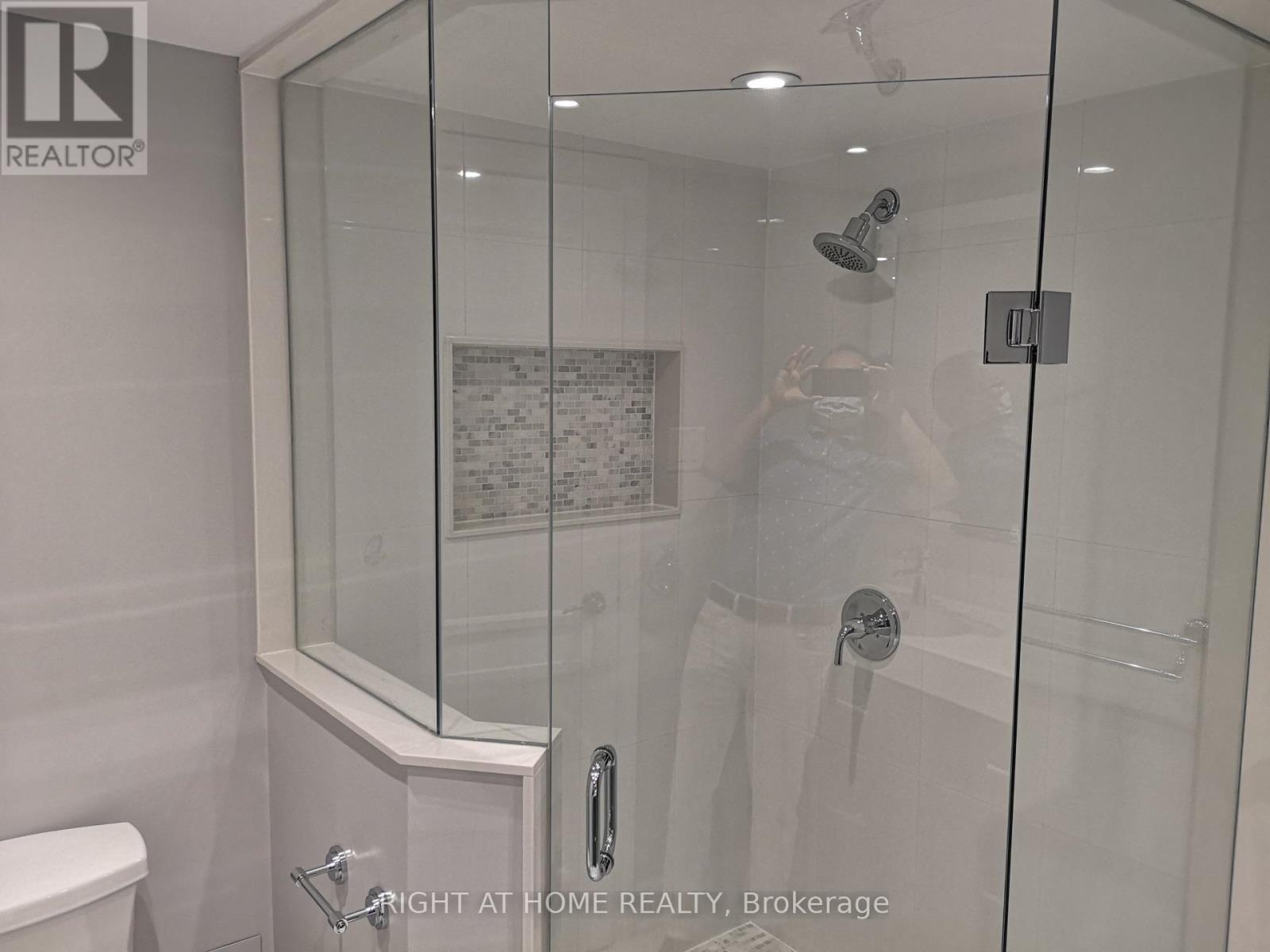 1102 - 7440 Bathurst Street, Vaughan, Ontario  L4J 7K8 - Photo 20 - N12875720