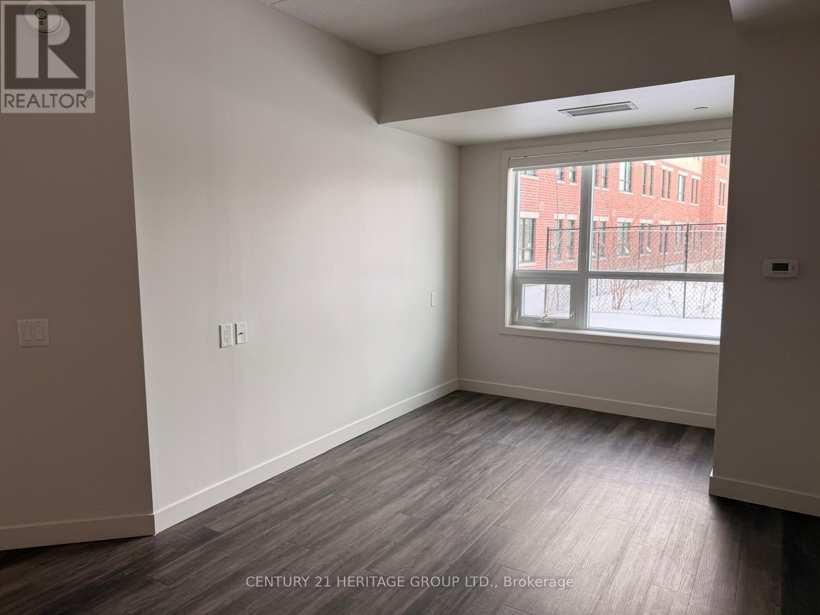 105 - 275 Woodbridge Avenue, Vaughan (West Woodbridge), Ontario  L4L 2T1 - Photo 5 - N12875732