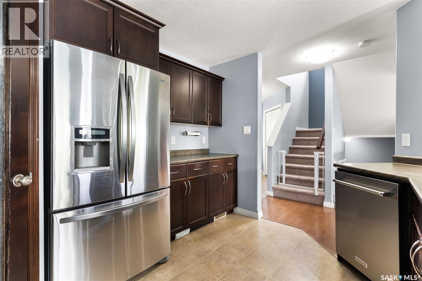 4811 Betker Place, Regina, Saskatchewan  S4X 4T8 - Photo 6 - SK030242