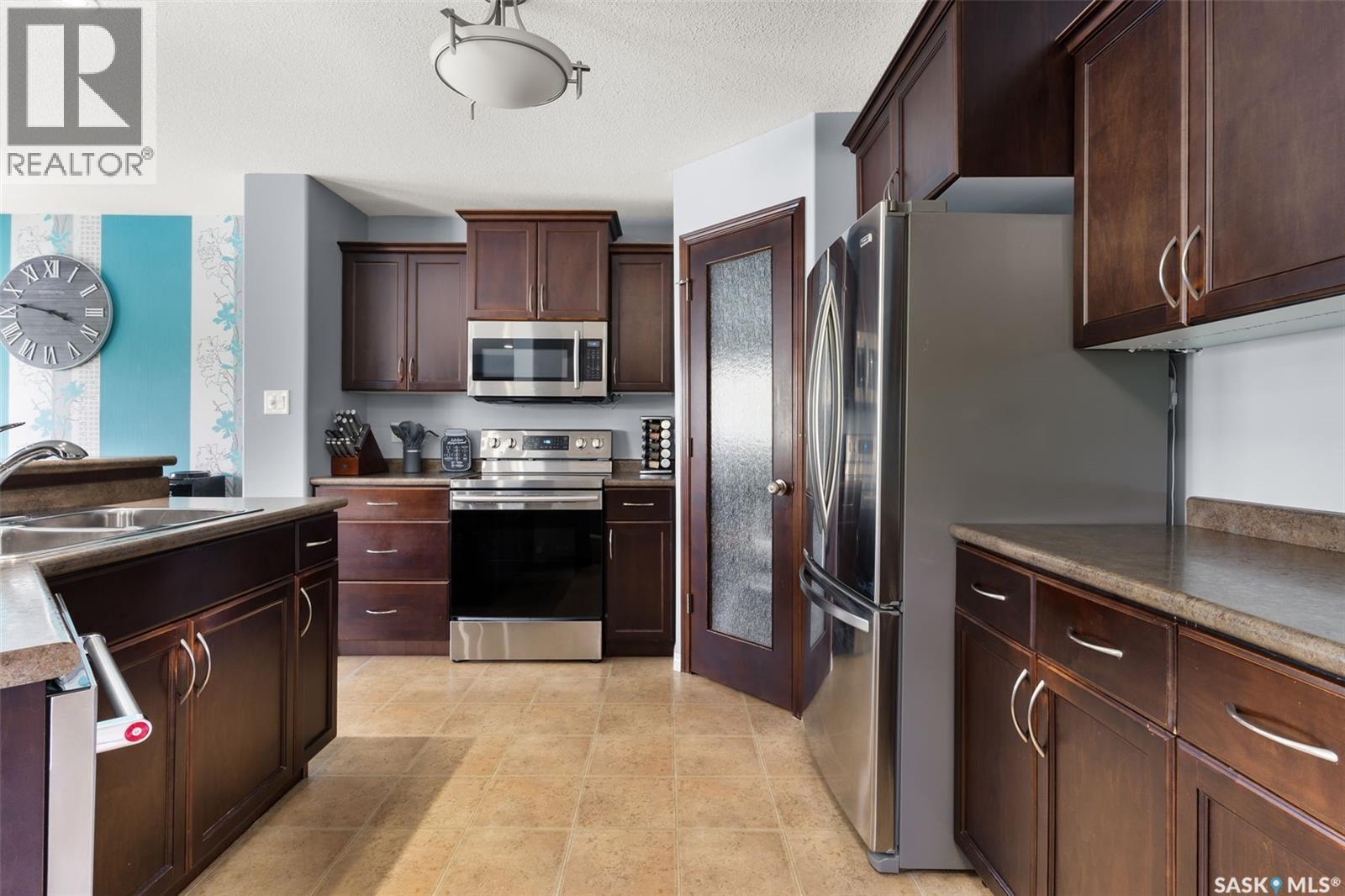 4811 Betker Place, Regina, Saskatchewan  S4X 4T8 - Photo 7 - SK030242