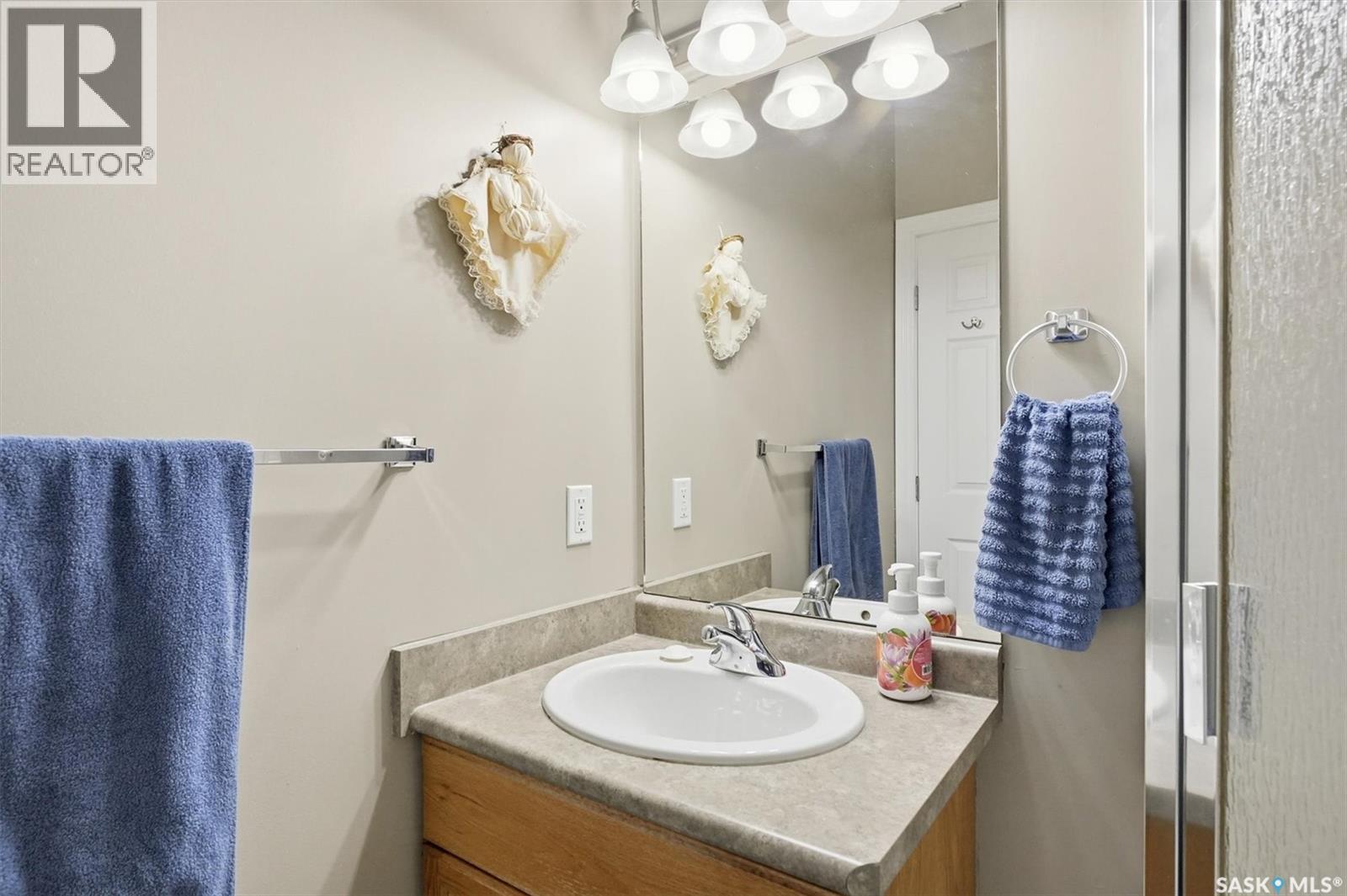 413 Bendel Crescent, Martensville, Saskatchewan  S0K 2T2 - Photo 17 - SK030011