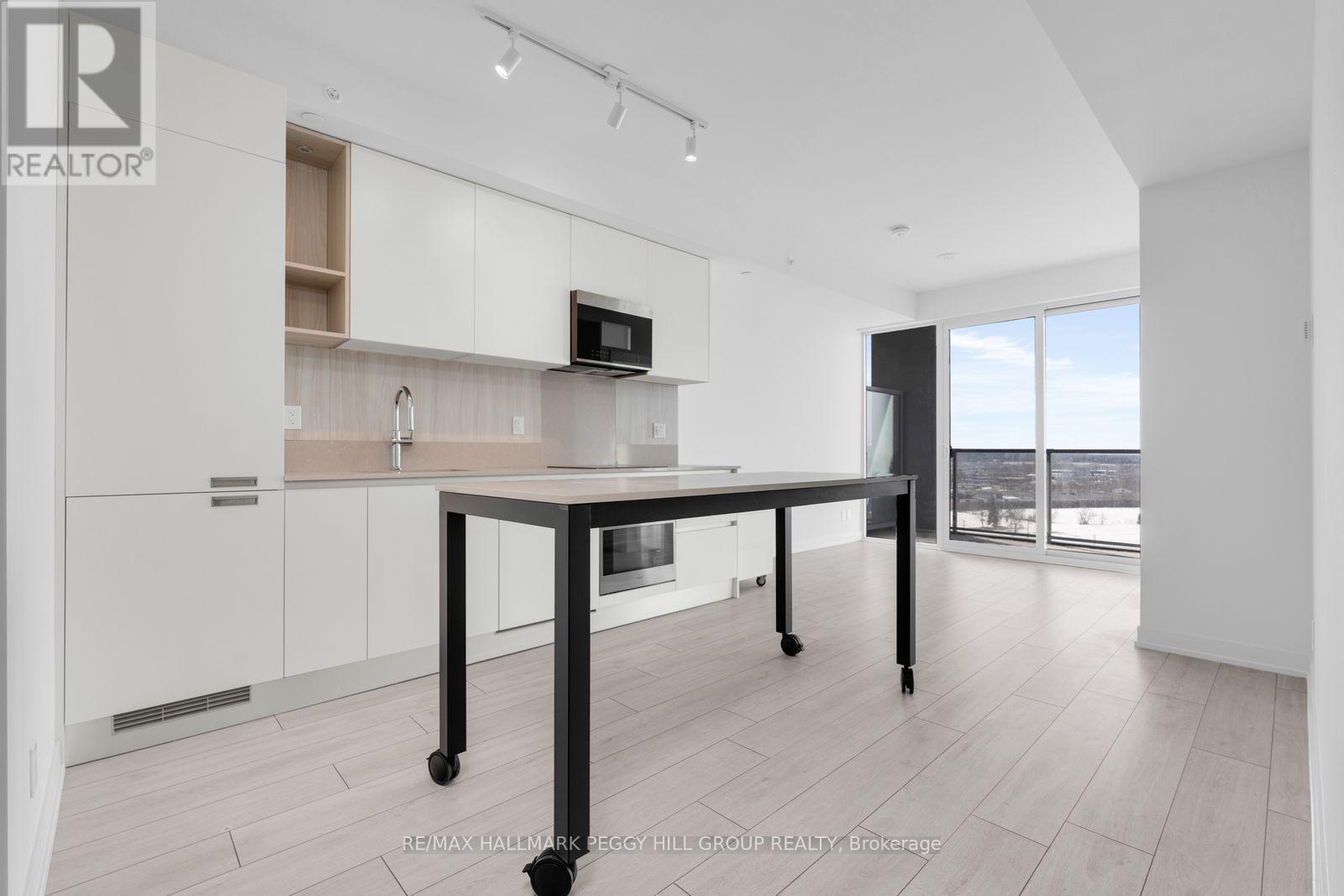 1201 - 39 Mary Street, Barrie, Ontario  L4N 1S9 - Photo 2 - S12875602