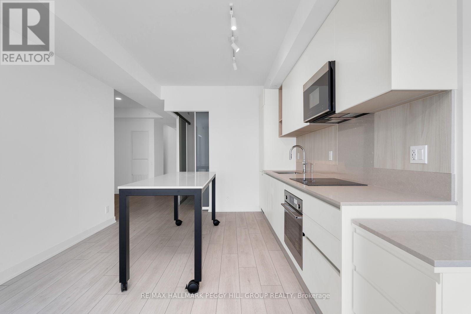 1201 - 39 Mary Street, Barrie, Ontario  L4N 1S9 - Photo 3 - S12875602