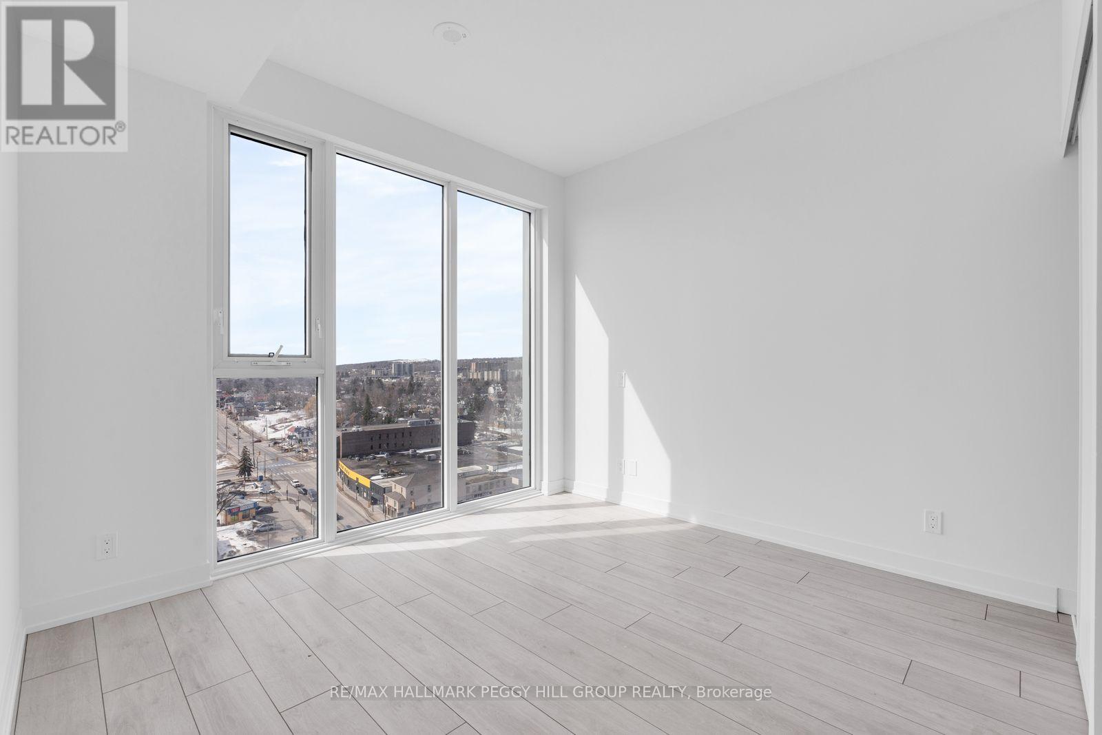 1201 - 39 Mary Street, Barrie, Ontario  L4N 1S9 - Photo 6 - S12875602