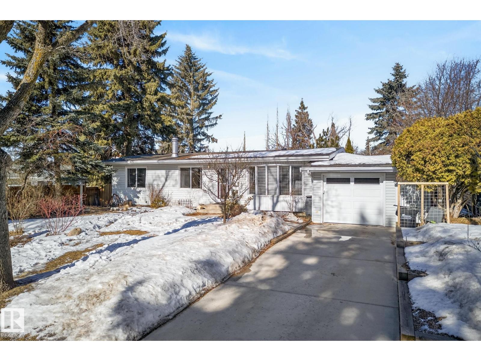 951 Birch Av, Sherwood Park, Alberta  T8A 1X6 - Photo 1 - E4477038
