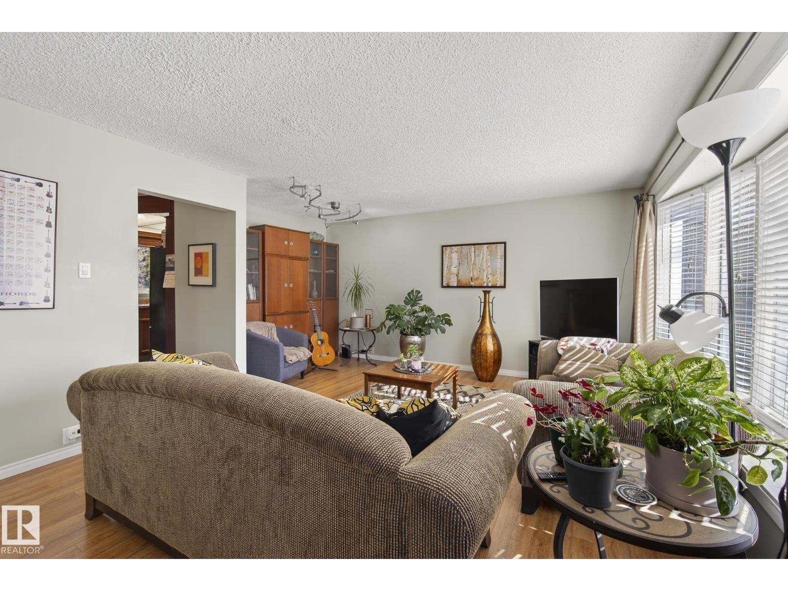 951 Birch Av, Sherwood Park, Alberta  T8A 1X6 - Photo 6 - E4477038