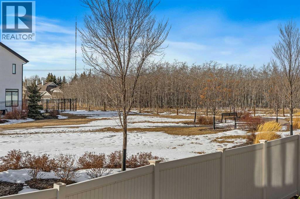 27 West Grove Place Sw, Calgary, Alberta  T3H 1Z4 - Photo 5 - A2292466