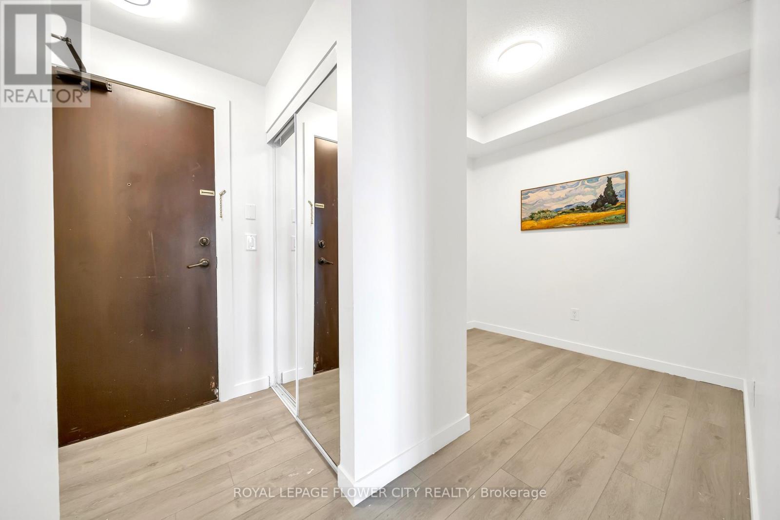 909 - 385 Prince Of Wales Drive W, Mississauga (City Centre), Ontario  L5B 0C6 - Photo 12 - W12866628