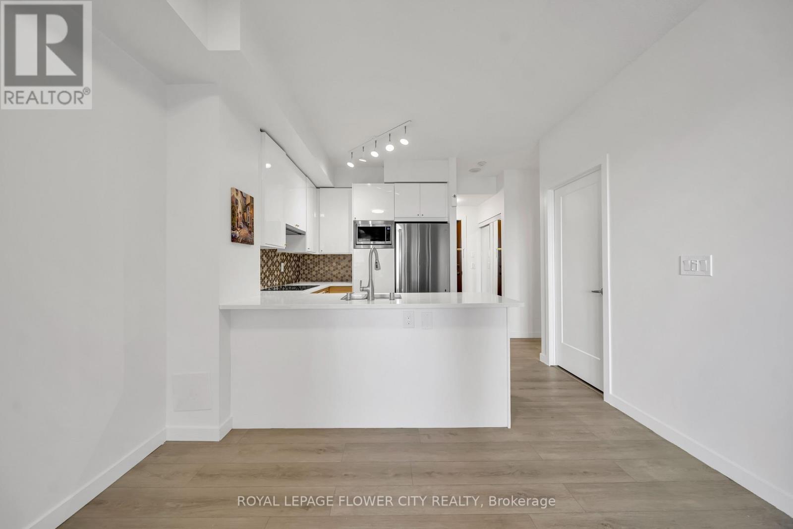 909 - 385 Prince Of Wales Drive W, Mississauga (City Centre), Ontario  L5B 0C6 - Photo 23 - W12866628