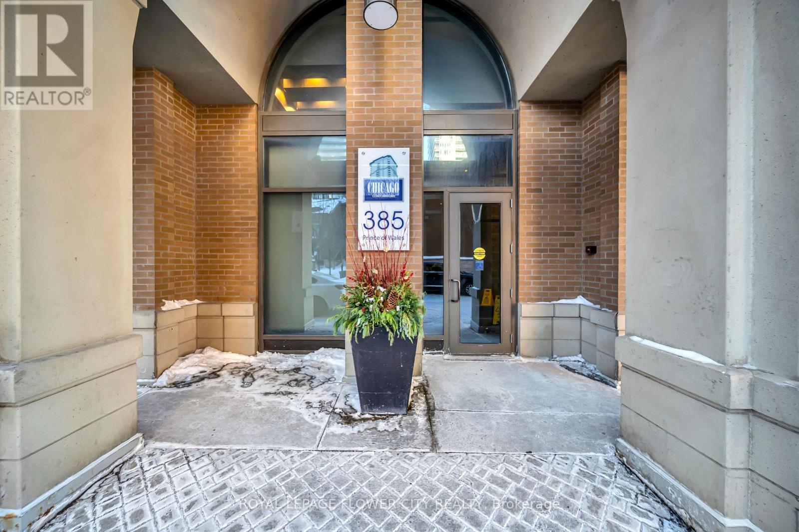 909 - 385 Prince Of Wales Drive W, Mississauga (City Centre), Ontario  L5B 0C6 - Photo 5 - W12866628