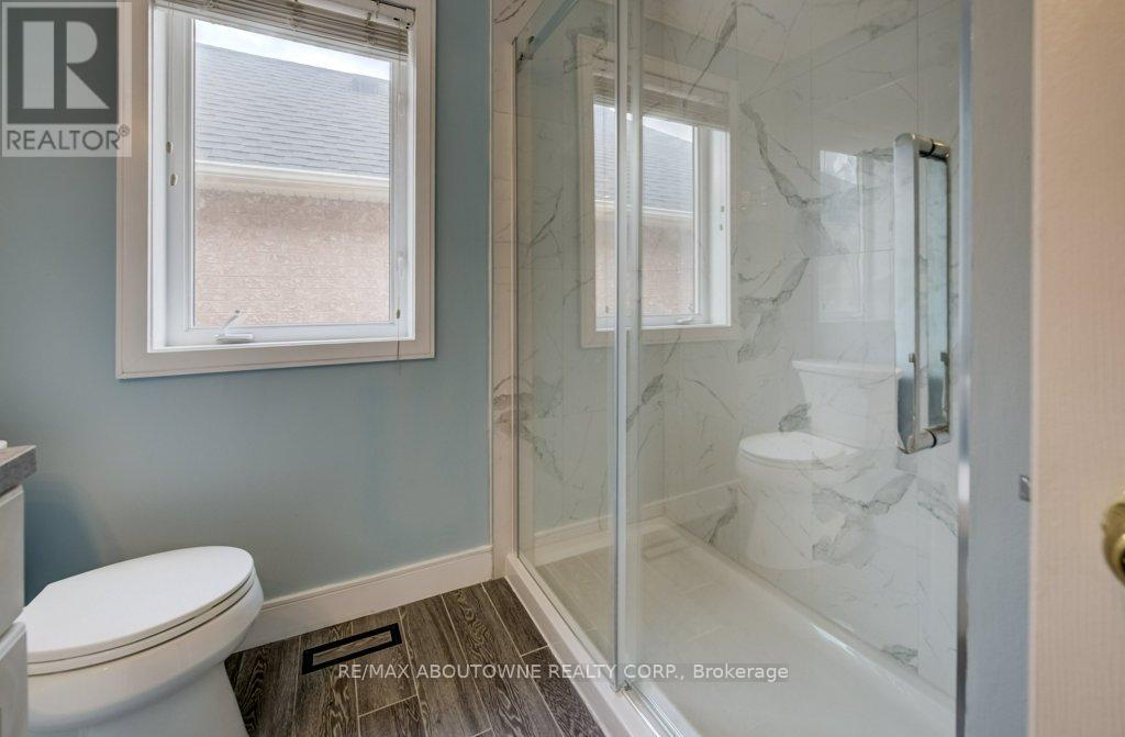 923 Mcneil Drive, Milton (Be Beaty), Ontario  L9T 6M7 - Photo 23 - W12875446