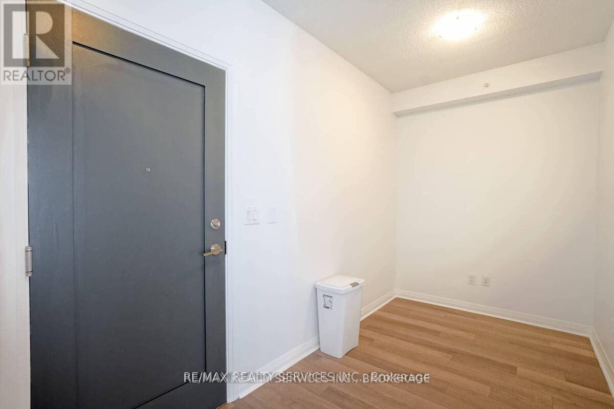 1105 - 5025 Four Springs Avenue, Mississauga (Hurontario), Ontario  L5R 0G5 - Photo 4 - W12875484