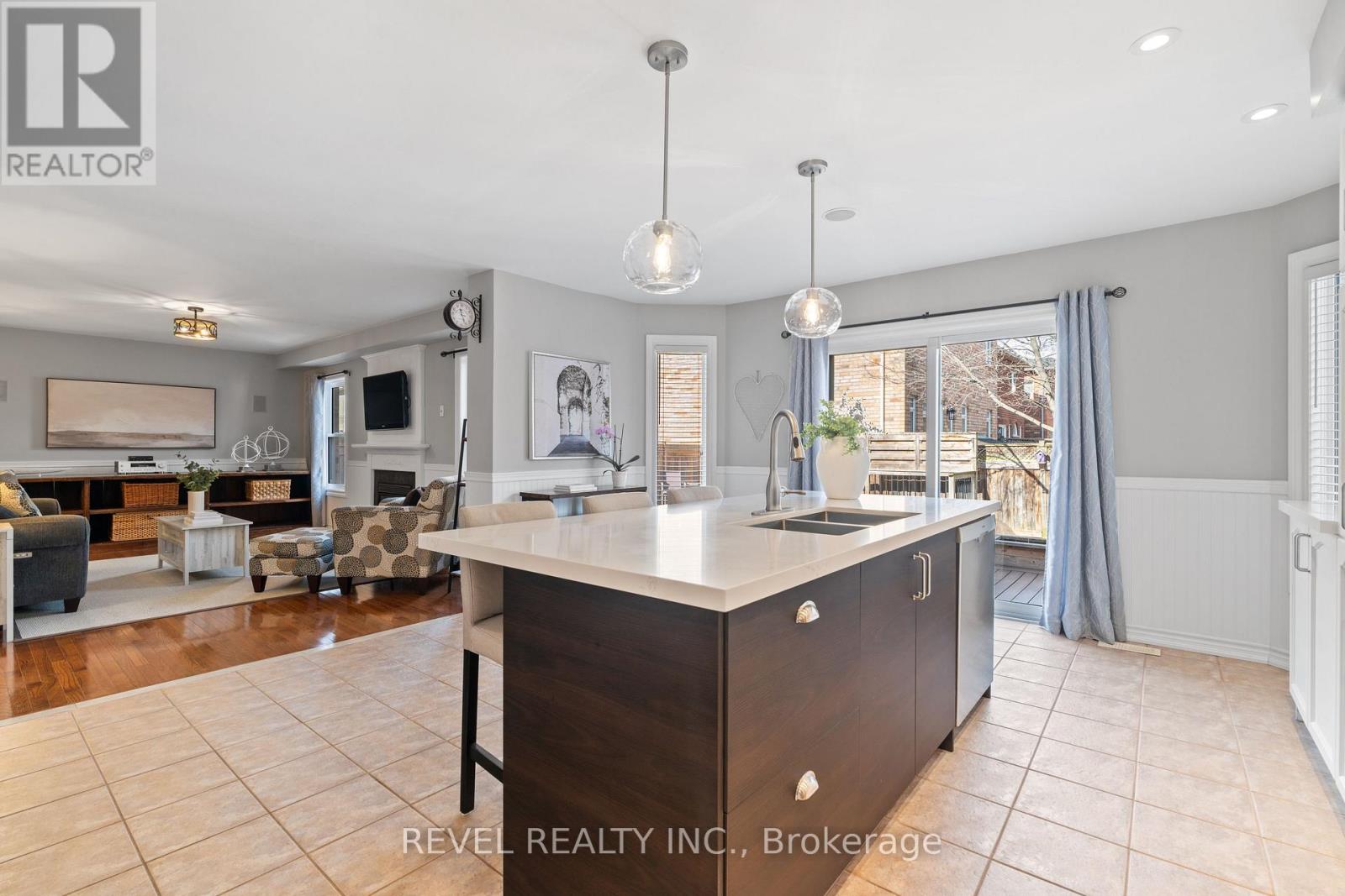 5417 Blue Spruce Avenue, Burlington (Orchard), Ontario  L7L 7C5 - Photo 15 - W12875512