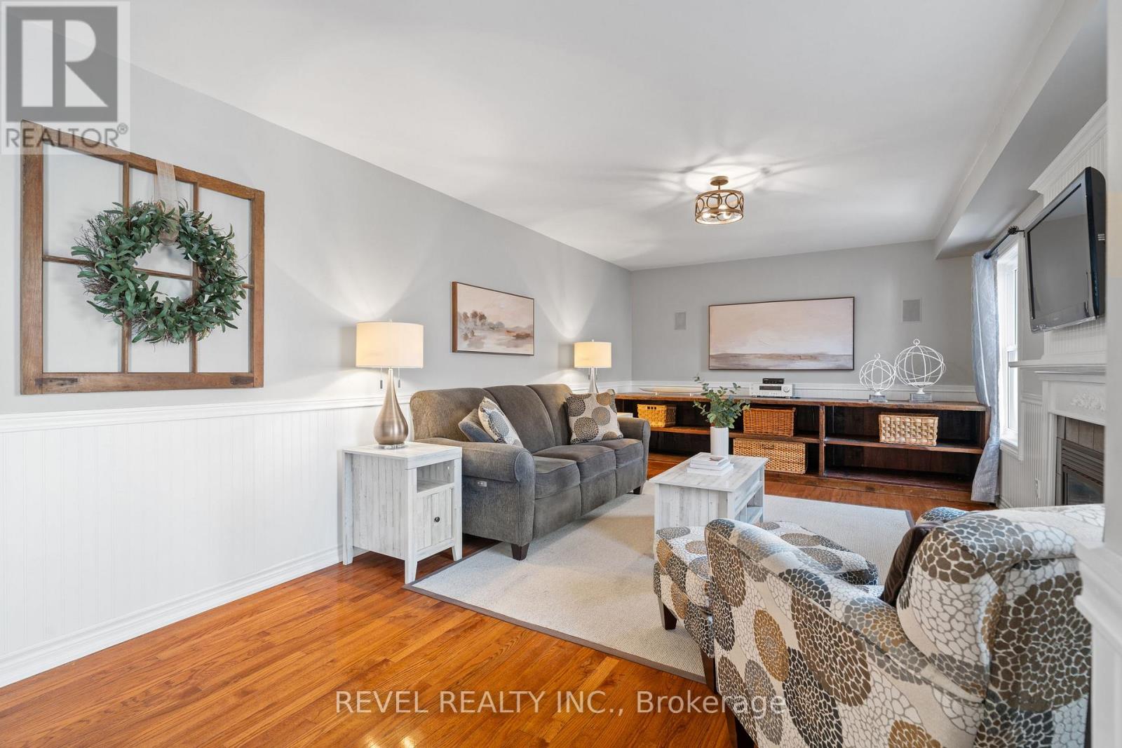 5417 Blue Spruce Avenue, Burlington (Orchard), Ontario  L7L 7C5 - Photo 18 - W12875512