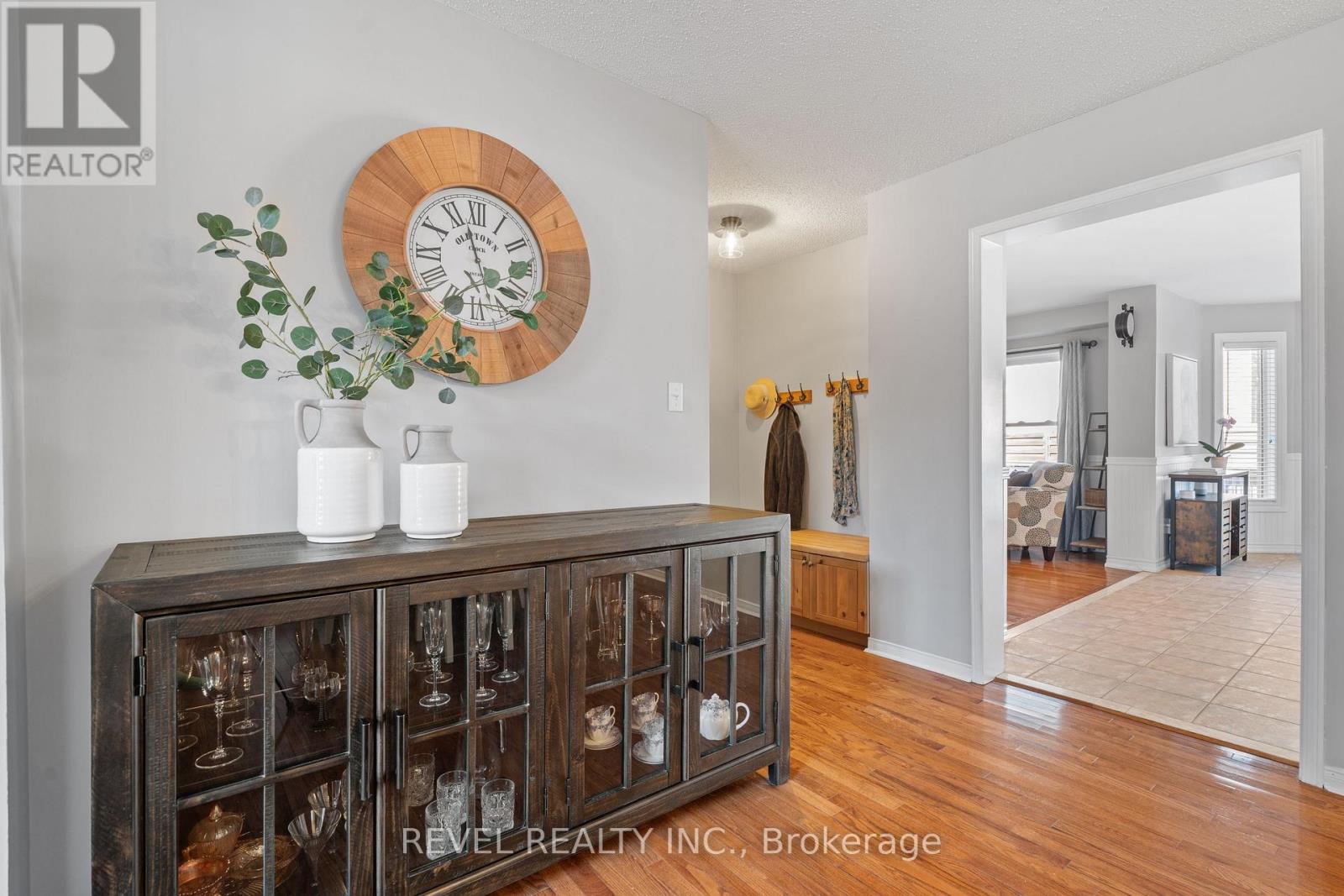 5417 Blue Spruce Avenue, Burlington (Orchard), Ontario  L7L 7C5 - Photo 9 - W12875512