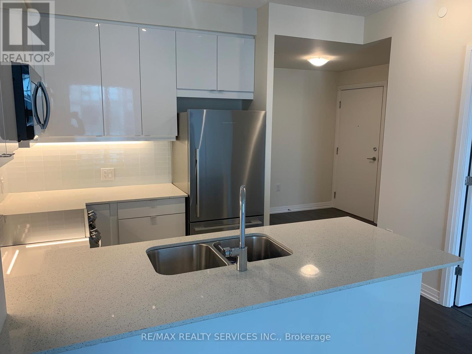 1310 - 50 Thomas Riley Road, Toronto (Islington-City Centre West), Ontario  M9B 0C5 - Photo 7 - W12875524