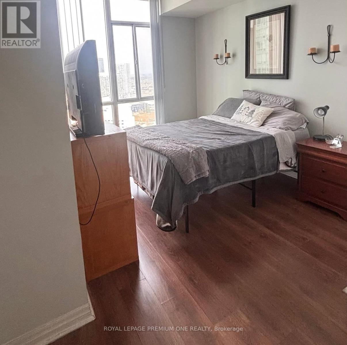 2607 - 220 Burnhamthorpe Road, Mississauga (City Centre), Ontario  L5B 4N4 - Photo 6 - W12875532