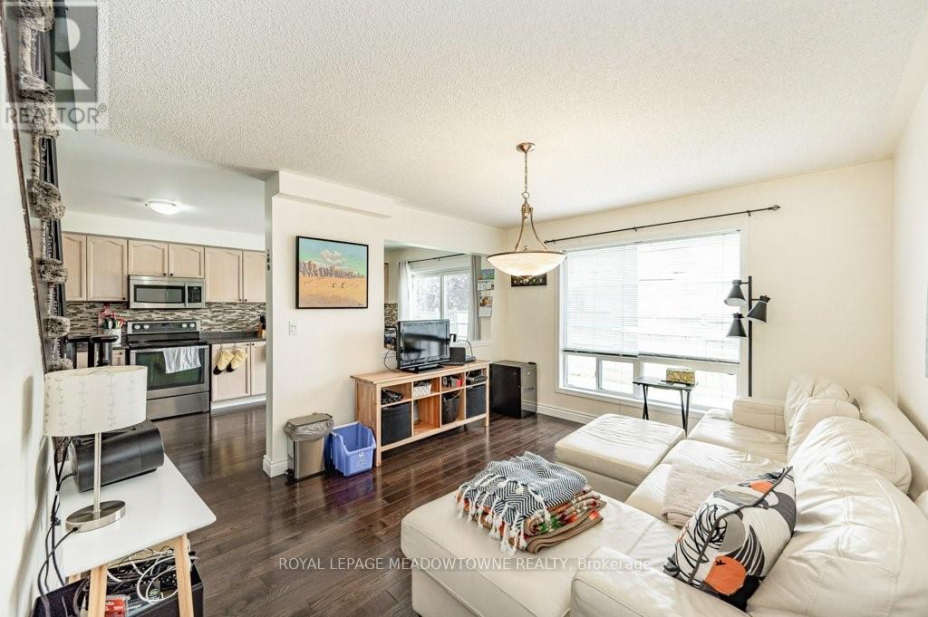 381 Baverstock Crescent, Milton (Cl Clarke), Ontario  L9T 5L2 - Photo 17 - W12875542