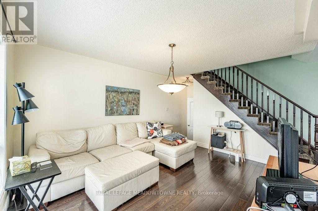 381 Baverstock Crescent, Milton (Cl Clarke), Ontario  L9T 5L2 - Photo 19 - W12875542