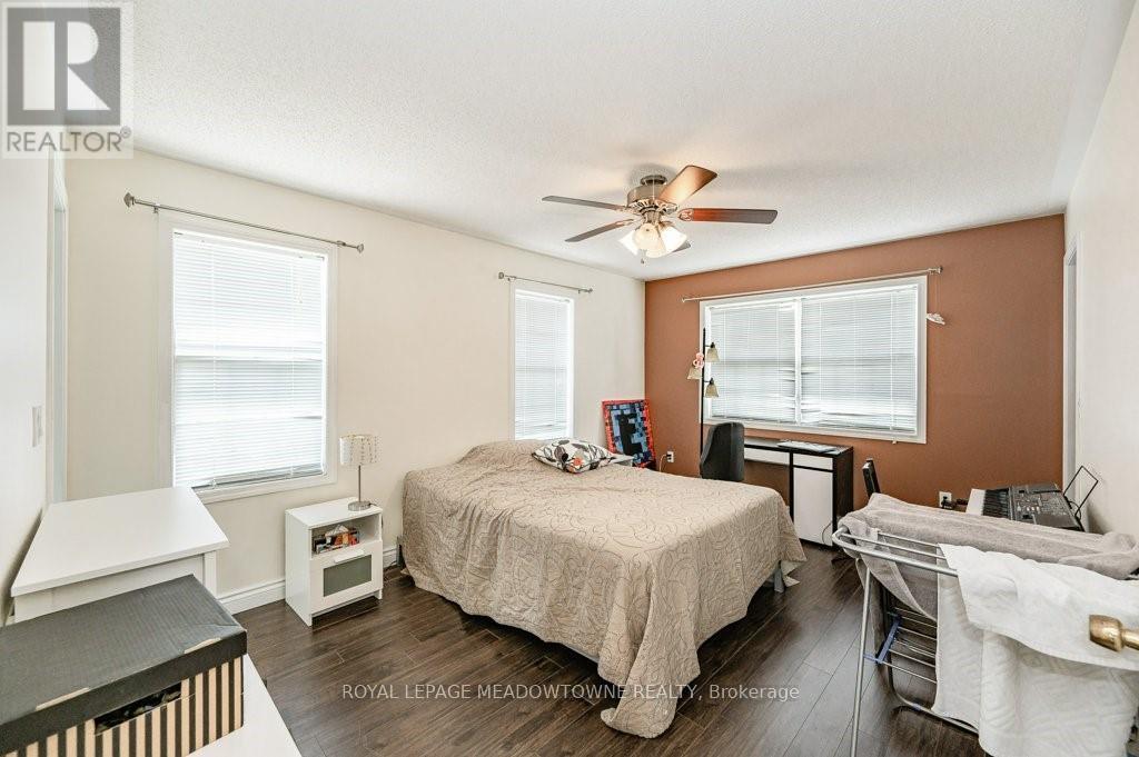 381 Baverstock Crescent, Milton (Cl Clarke), Ontario  L9T 5L2 - Photo 21 - W12875542