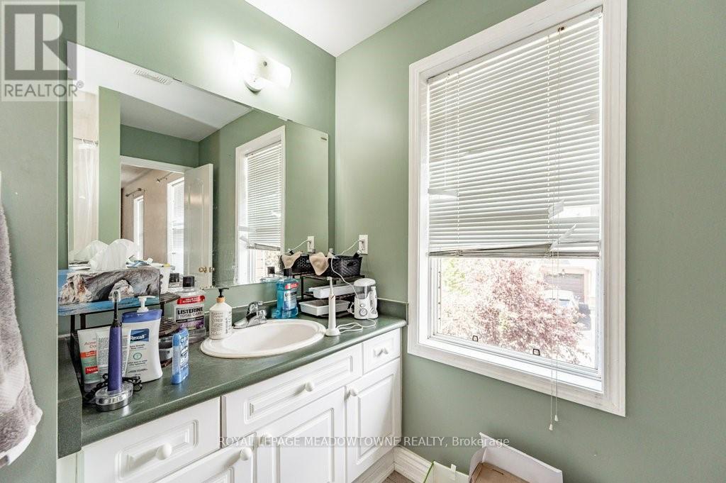 381 Baverstock Crescent, Milton (Cl Clarke), Ontario  L9T 5L2 - Photo 24 - W12875542