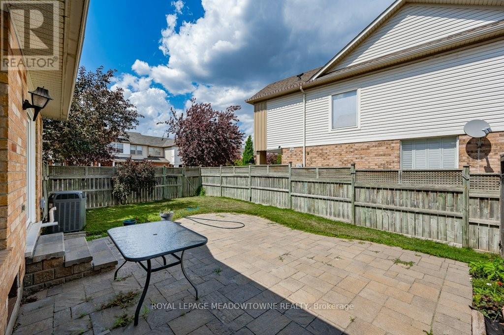 381 Baverstock Crescent, Milton (Cl Clarke), Ontario  L9T 5L2 - Photo 36 - W12875542