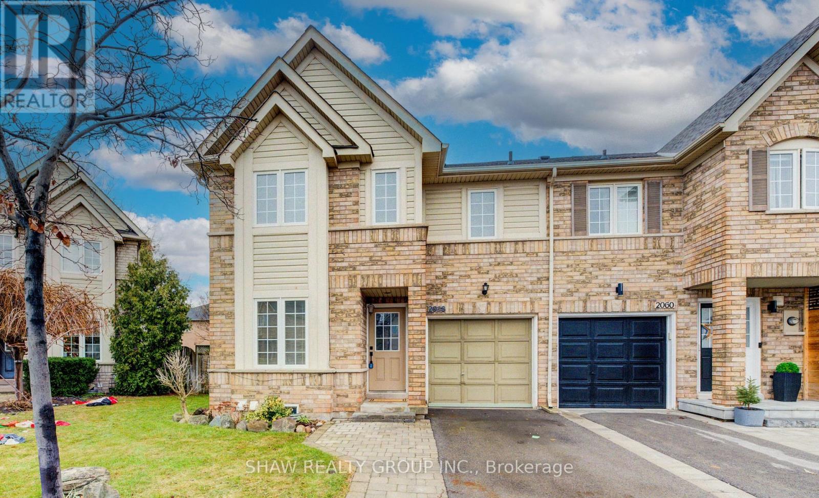 2058 Glenhampton Road, Oakville (Wm Westmount), Ontario  L6M 3T9 - Photo 2 - W12875554