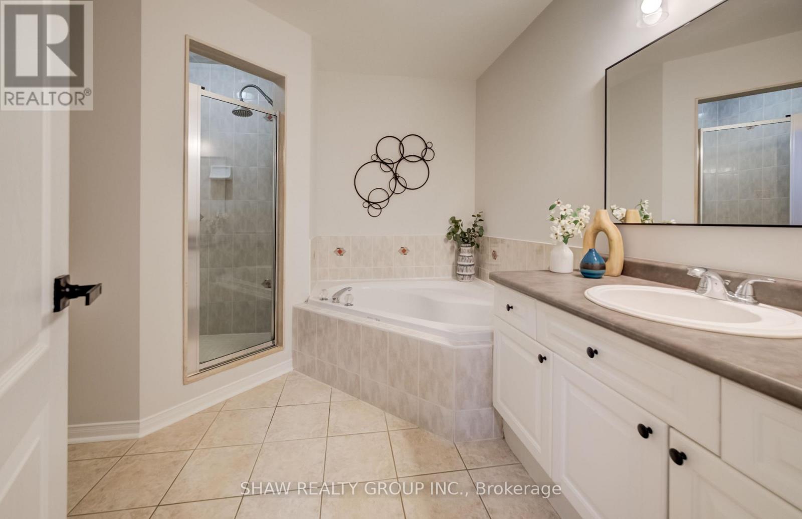 2058 Glenhampton Road, Oakville (Wm Westmount), Ontario  L6M 3T9 - Photo 24 - W12875554