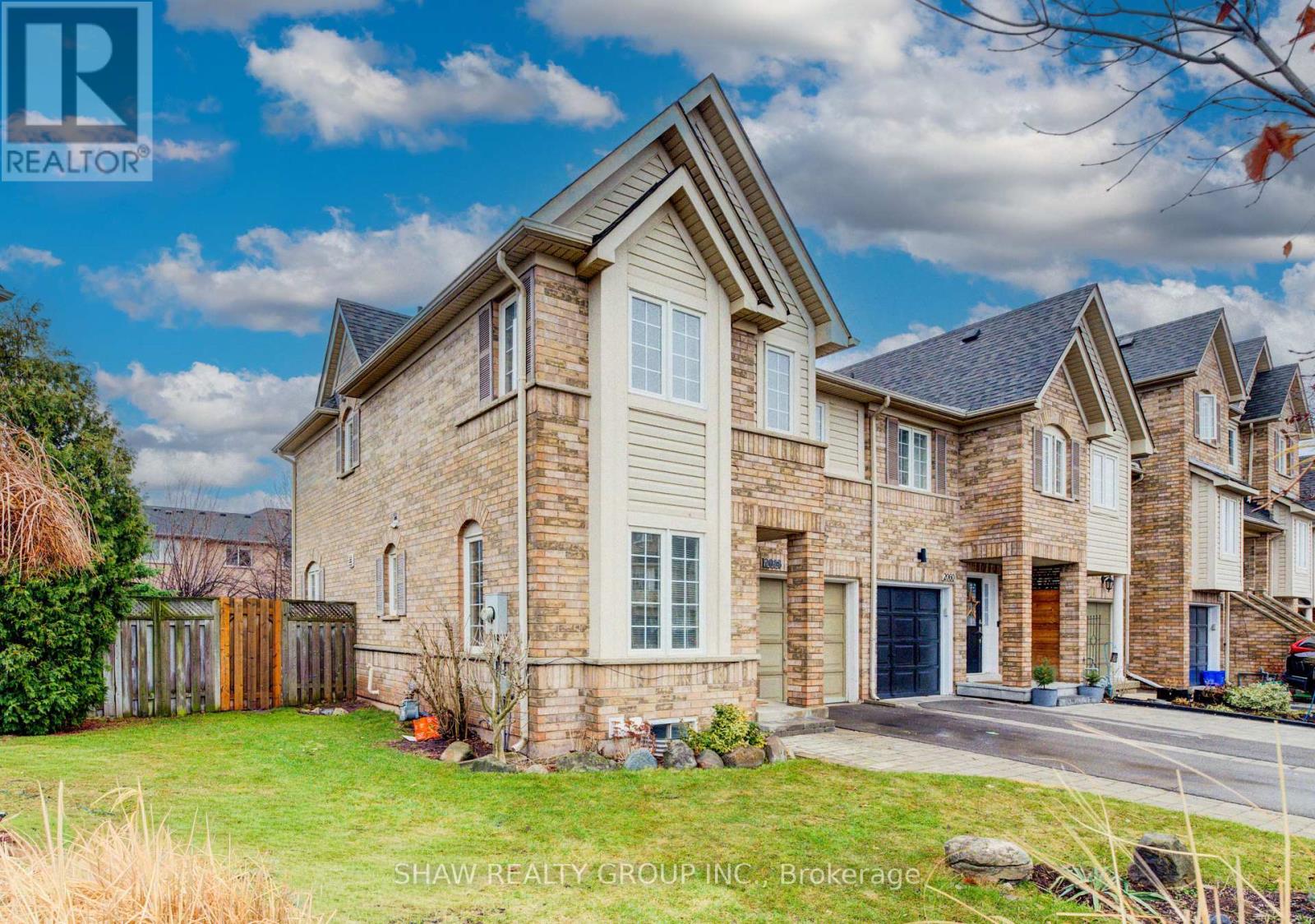 2058 Glenhampton Road, Oakville (Wm Westmount), Ontario  L6M 3T9 - Photo 3 - W12875554