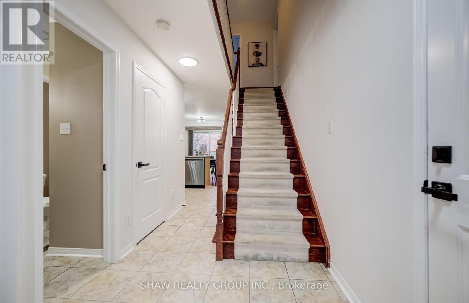 2058 Glenhampton Road, Oakville (Wm Westmount), Ontario  L6M 3T9 - Photo 4 - W12875554