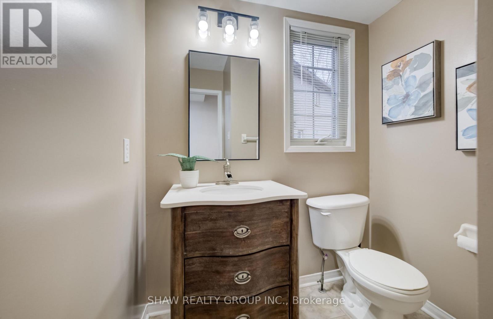 2058 Glenhampton Road, Oakville (Wm Westmount), Ontario  L6M 3T9 - Photo 9 - W12875554