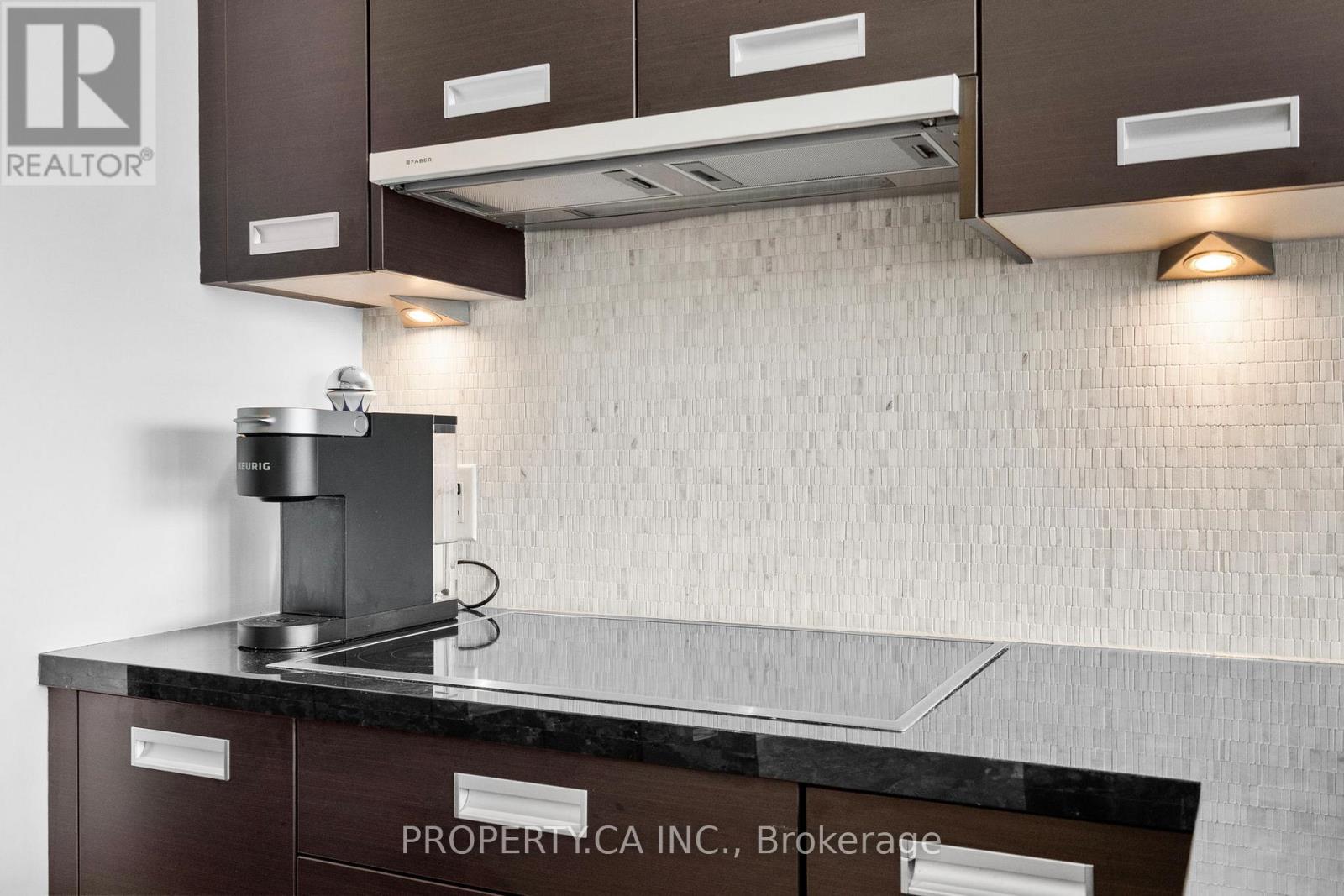 1211 - 90 Park Lawn Road, Toronto (Mimico), Ontario  M8Y 0B6 - Photo 10 - W12875562