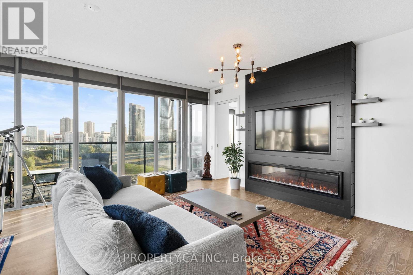 1211 - 90 Park Lawn Road, Toronto (Mimico), Ontario  M8Y 0B6 - Photo 3 - W12875562