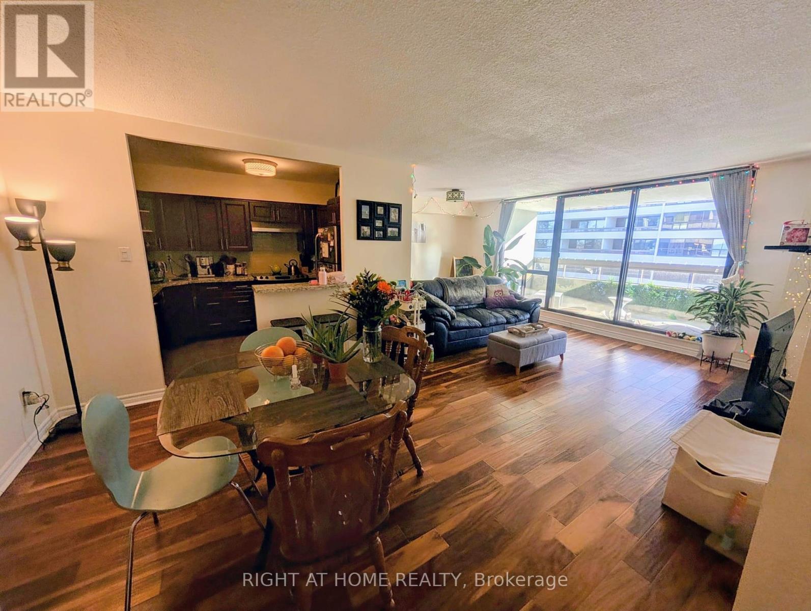 607 - 80 Quebec Avenue, Toronto (High Park North), Ontario  M6P 4B7 - Photo 4 - W12875566