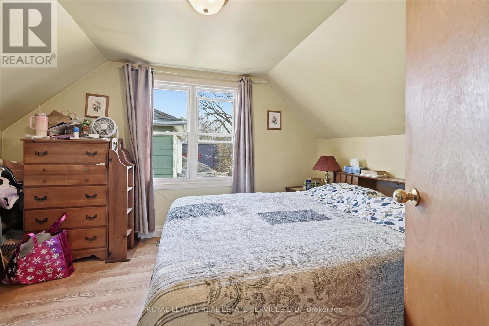 151 Westside Drive, Oakville (Co Central), Ontario  L6K 1P2 - Photo 22 - W12875570