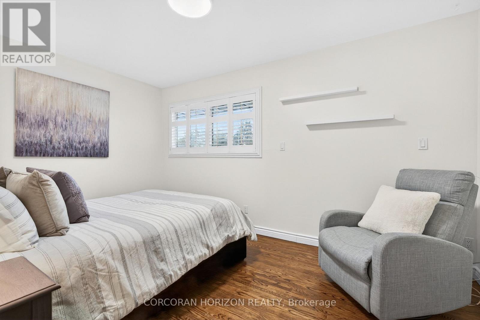 1260 Elgin Crescent, Oakville (Fa Falgarwood), Ontario  L6H 2J7 - Photo 18 - W12875592