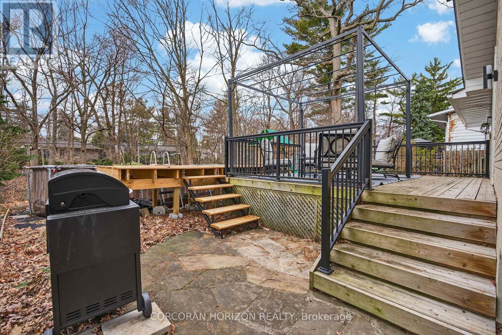 1260 Elgin Crescent, Oakville (Fa Falgarwood), Ontario  L6H 2J7 - Photo 32 - W12875592