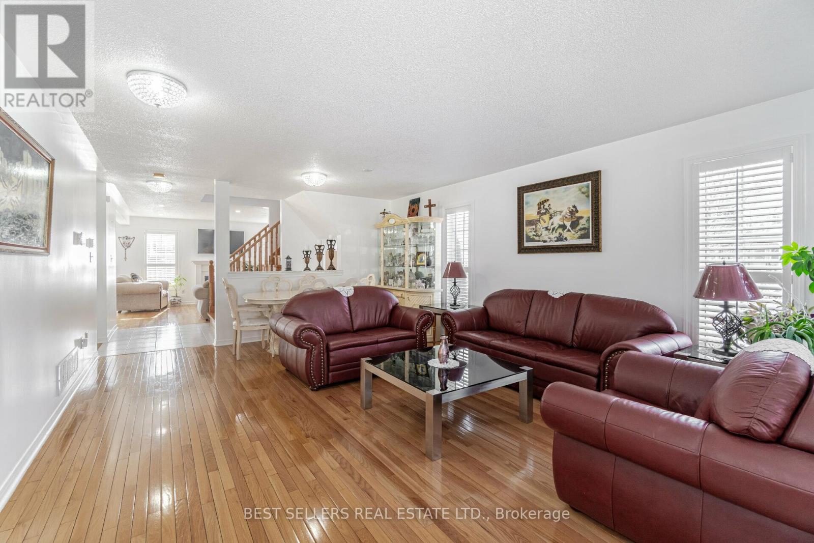 4 Beresford Crescent, Brampton (Bram East), Ontario  L6P 2M3 - Photo 7 - W12875594