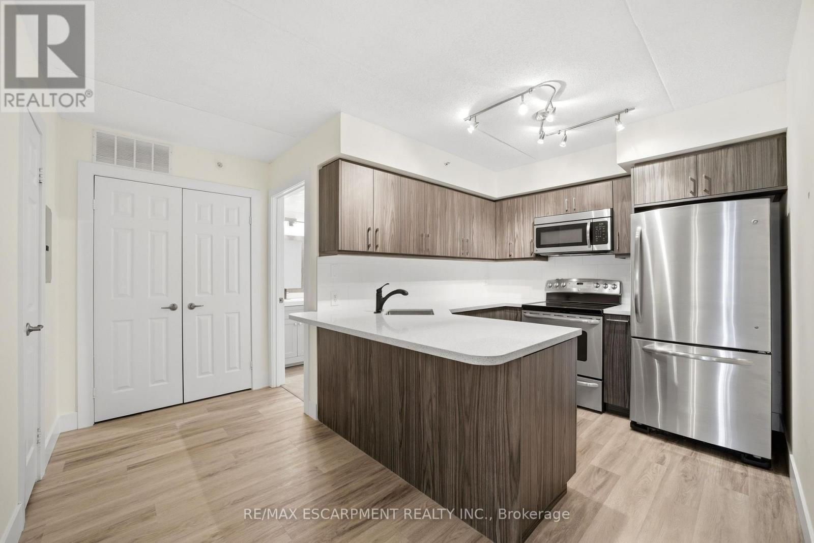 308 - 1411 Walkers Line, Burlington (Tansley), Ontario  L7M 4P5 - Photo 11 - W12875616