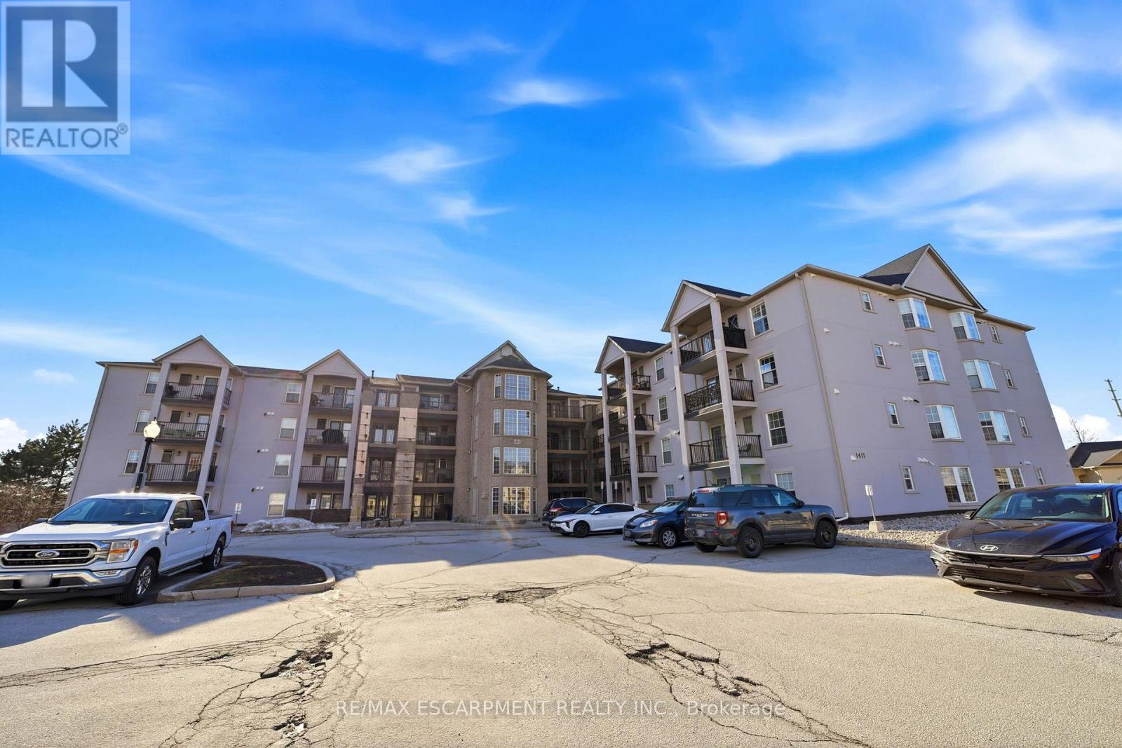 308 - 1411 Walkers Line, Burlington (Tansley), Ontario  L7M 4P5 - Photo 3 - W12875616