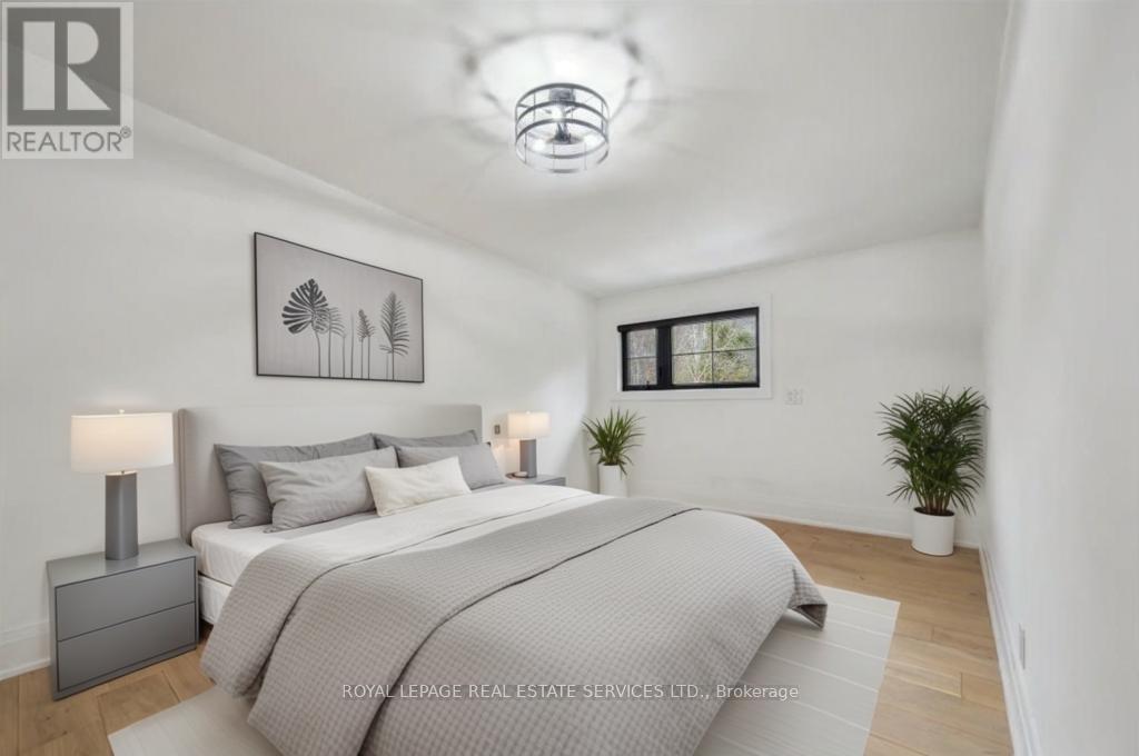 169 Oakes Drive, Mississauga (Mineola), Ontario  L5G 3M2 - Photo 28 - W12875746