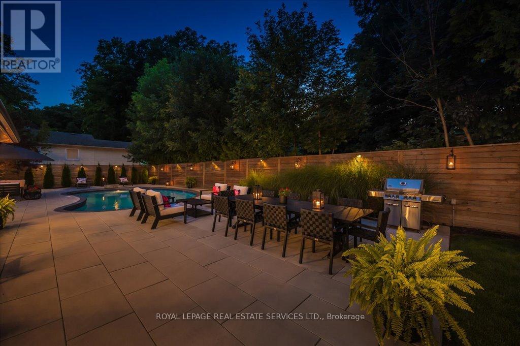 169 Oakes Drive, Mississauga (Mineola), Ontario  L5G 3M2 - Photo 42 - W12875746