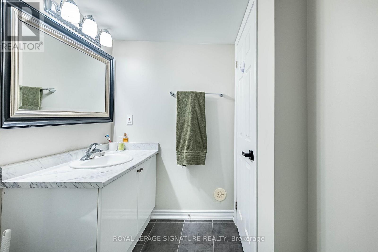 27 - 120 Twenty Fourth Street, Toronto (Long Branch), Ontario  M8V 0B9 - Photo 40 - W12875754