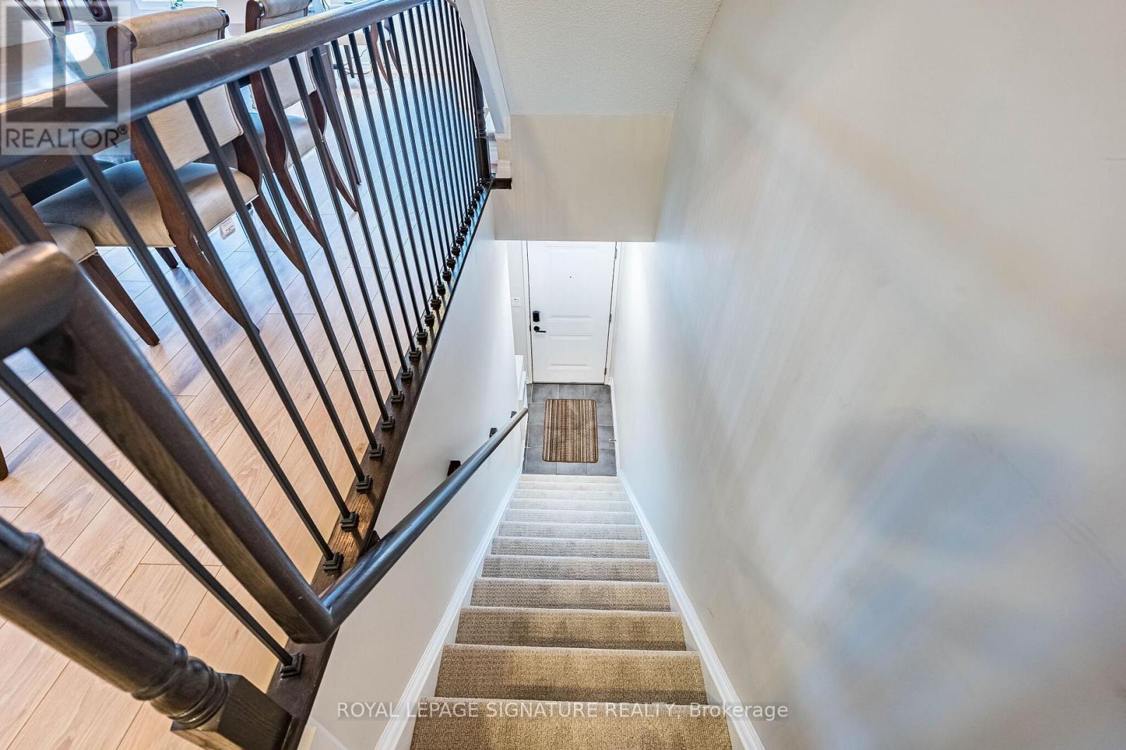 27 - 120 Twenty Fourth Street, Toronto (Long Branch), Ontario  M8V 0B9 - Photo 7 - W12875754