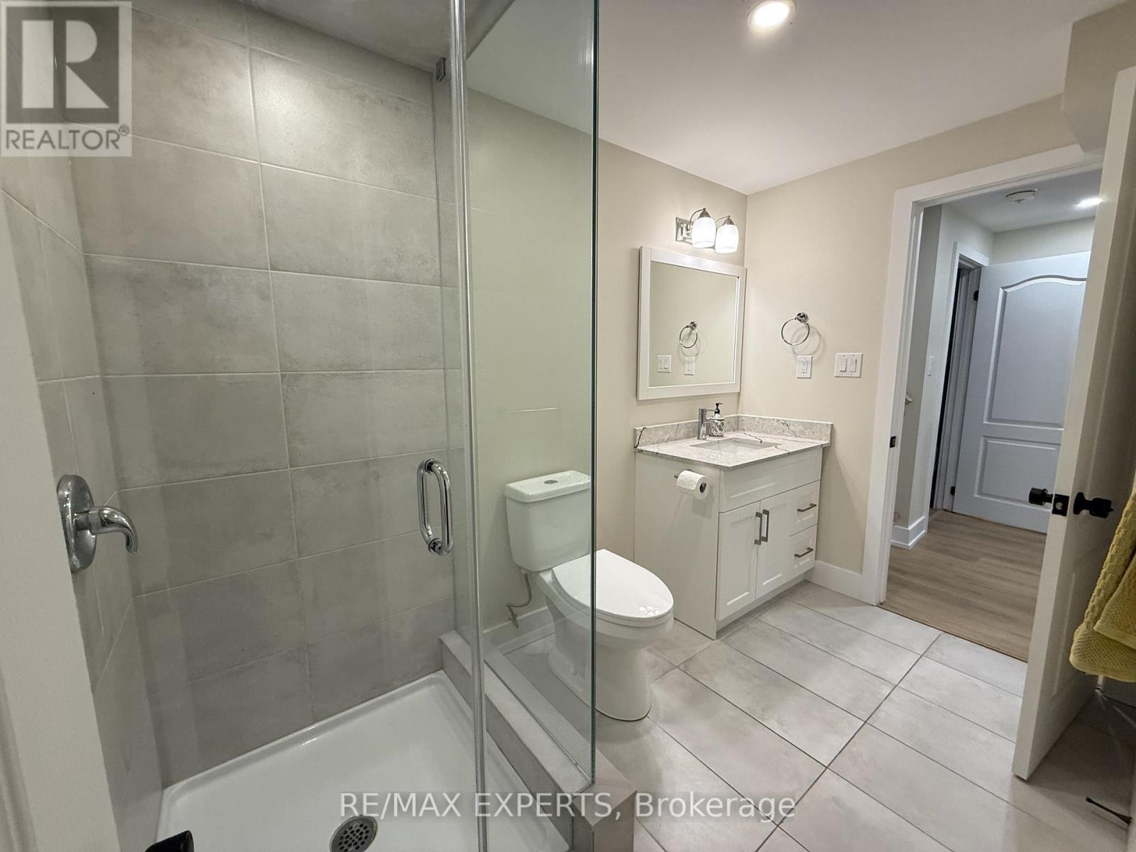 Lower Level - 3131 Lenester Drive, Mississauga, Ontario  L5C 2B7 - Photo 15 - W12715076